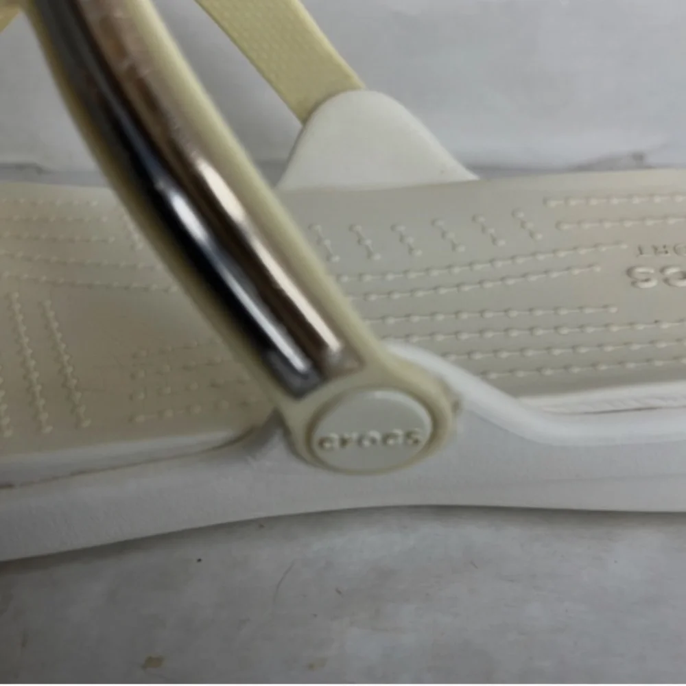 Crocs Sanrah Duel Comfort Thong White/Ivory Gold/Silver 205470 Women's Sz 7